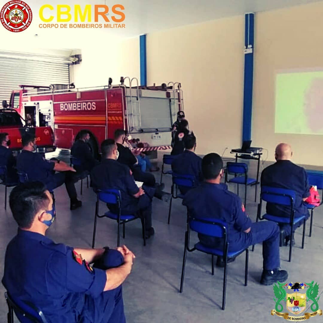 O Corpo de Bombeiros Militar do Rio Grande do Sul - CBMRS - realizou nas dependências de seu quartel, um treinamento em conjunto com a unidade do SAMU de Farroupilha