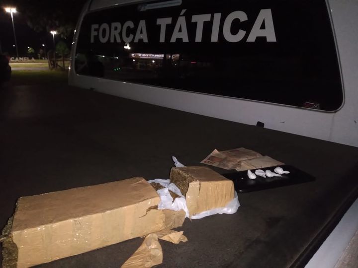 BRIGADA MILITAR PRENDE TRAFICANTE COM MAIS DE 700 GRAMAS DE MACONHA EM CANELA