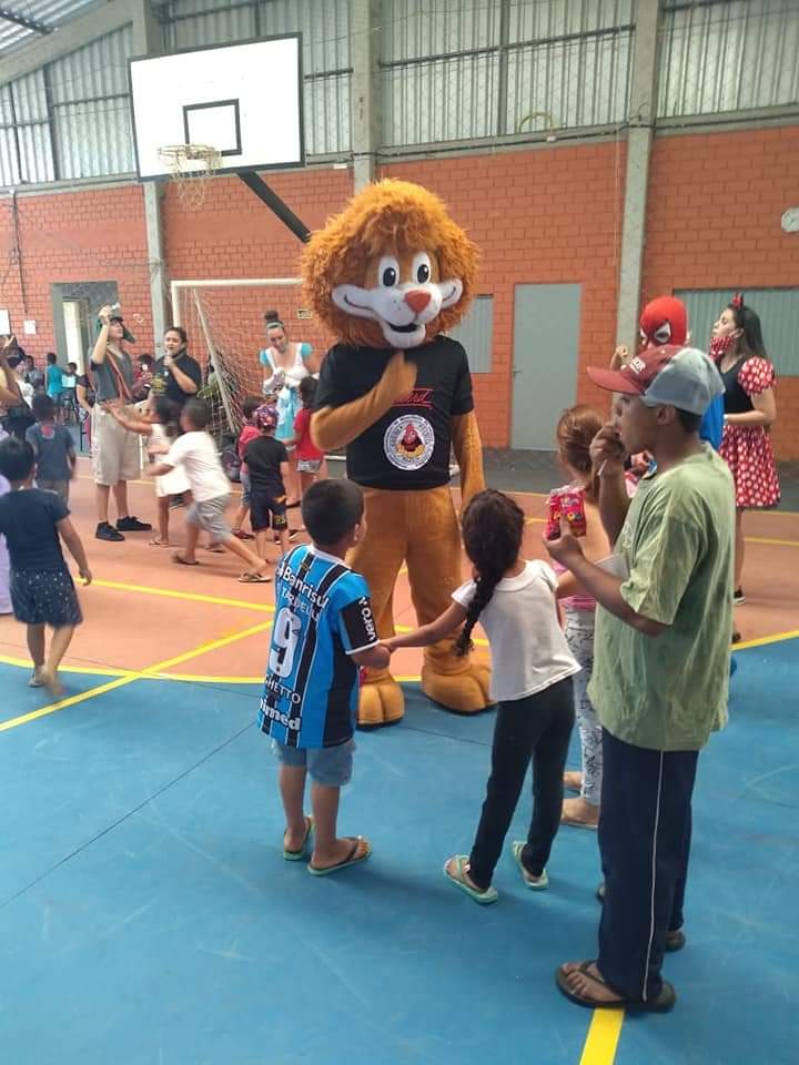 BM de Sobradinho realiza entrega de presentes arrecadados na Ação Criança Feliz