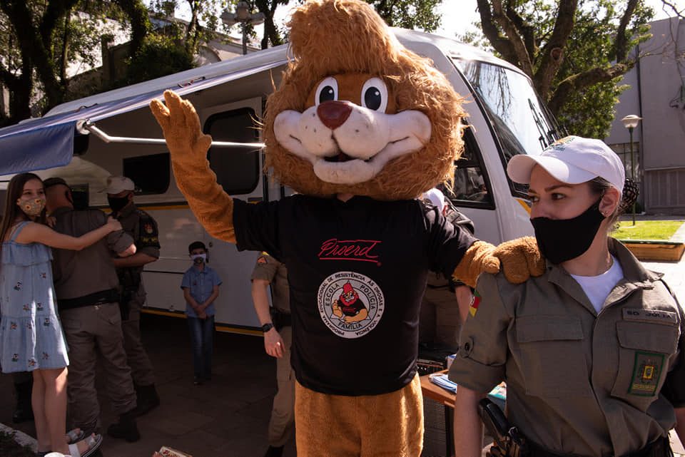 BATALHÃO DA BM EM FARROUPILHA INTENSIFICA PROJETO "AÇÃO CRIANÇA FELIZ"