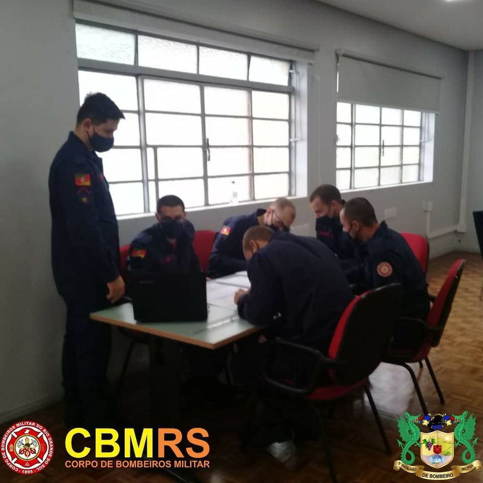 O Corpo de Bombeiros Militar do Rio Grande do Sul - CBMRS - realizou uma atividade de estágio 