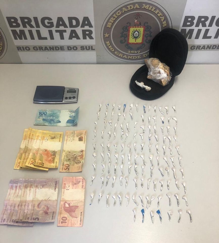 HOMEM É PRESO COM O EQUIVALENTE A MAIS DE 900 PEDRAS DE CRACK EM CAXIAS DO SUL